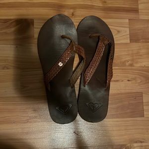 Roxy flip flops